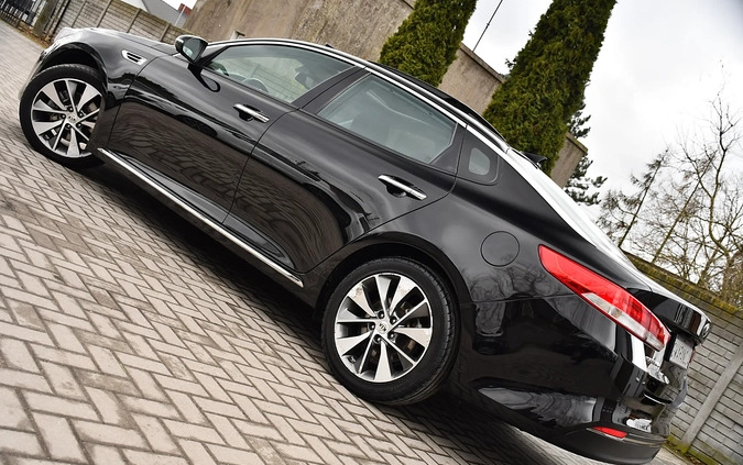 Kia Optima cena 64900 przebieg: 179054, rok produkcji 2017 z Kutno małe 781